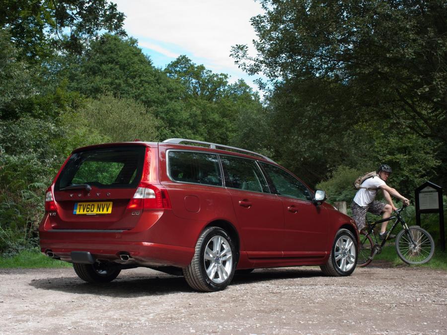  Volvo V70 D5 2010 года  (UK) (фото 7 из 12)